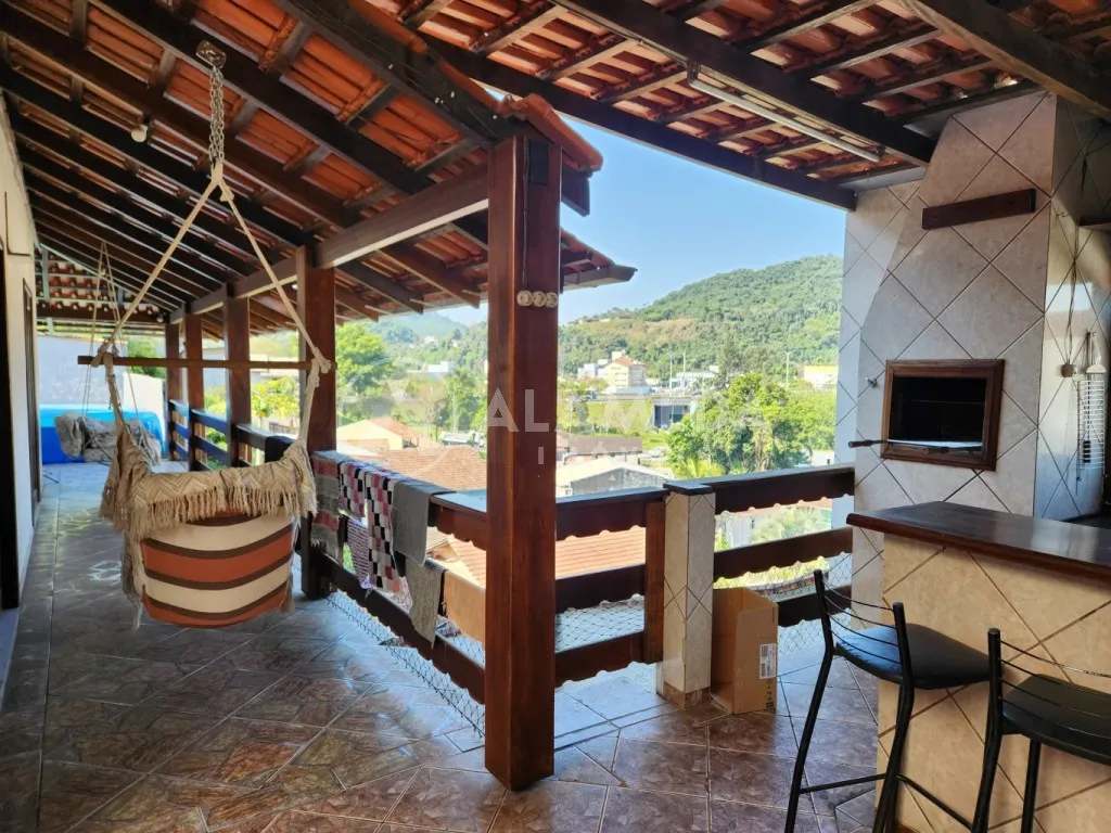 Excelente Casa com 03 dormitórios, sendo 01 suíte, no bairro Itoupava Norte em Blumenau! — foto 3