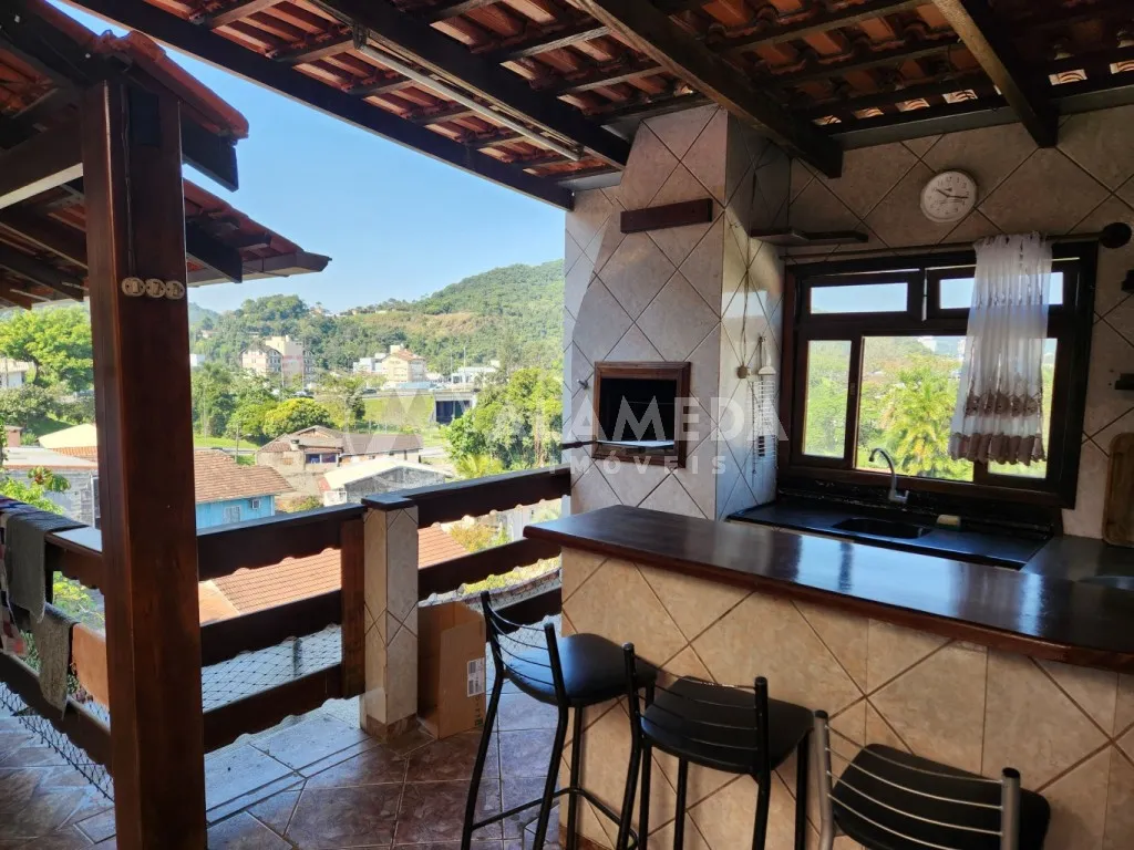 Excelente Casa com 03 dormitórios, sendo 01 suíte, no bairro Itoupava Norte em Blumenau! — foto 4