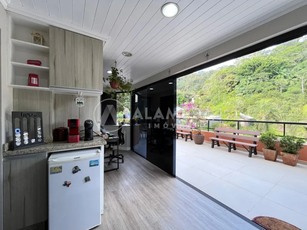 Lindo e Amplo apartamento com 3 dormitórios sendo uma suíte, no bairro Ribeirão Fresco em Blumenau! - foto 1