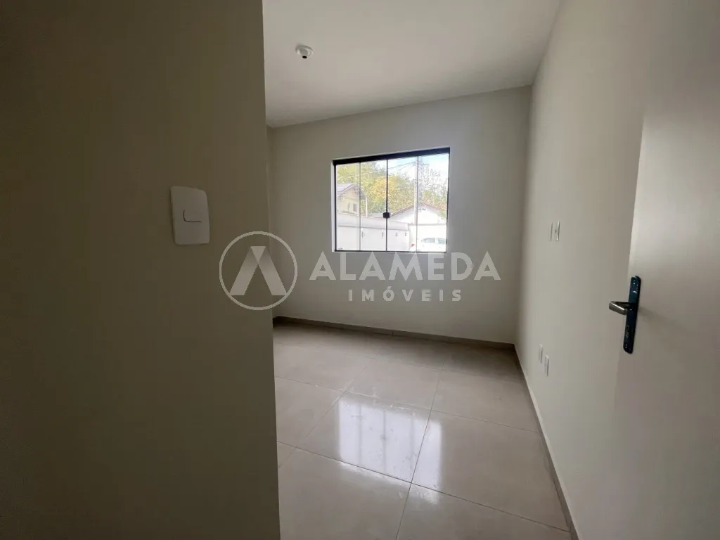Apartamento espaçoso e com jardim no bairro Salto do Norte em Blumenau! — foto 7