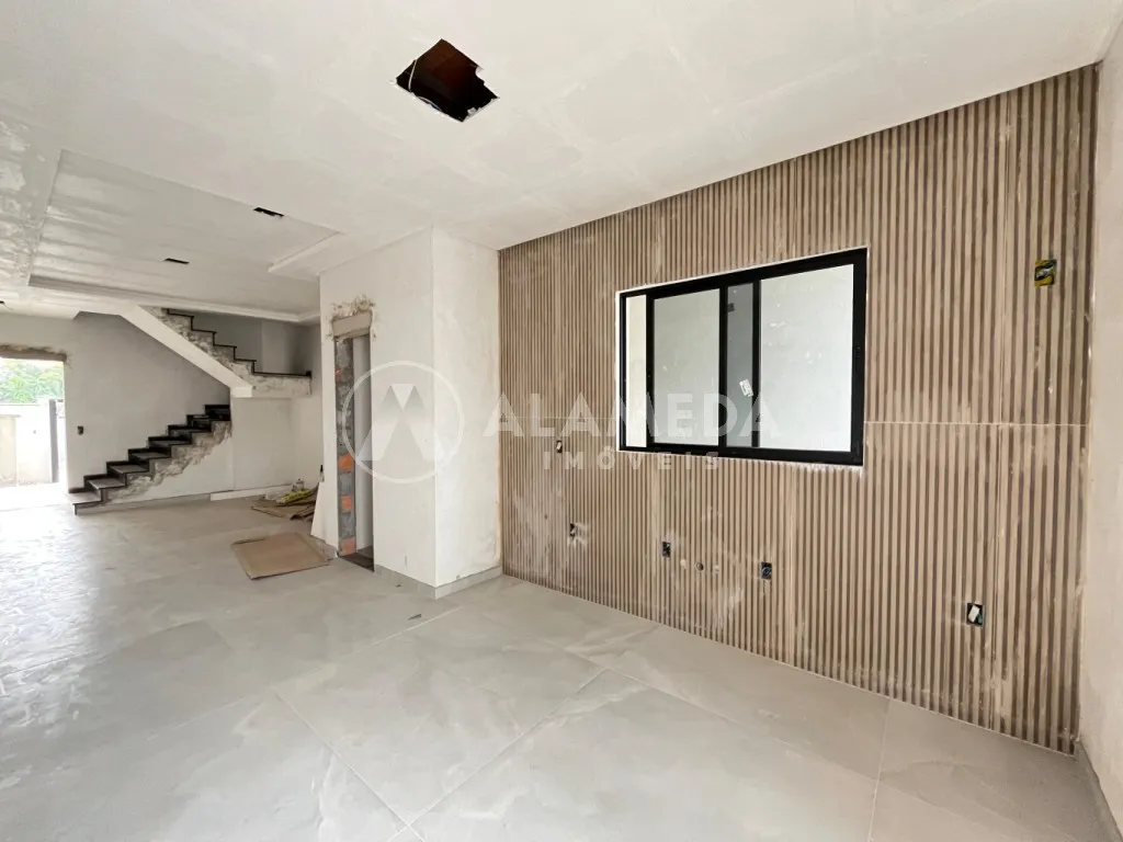 Sobrado alto padrão com 03 suítes amplas, e amplo espaço nos fundos, no bairro Escola Agrícola em Blumenau! — foto 6