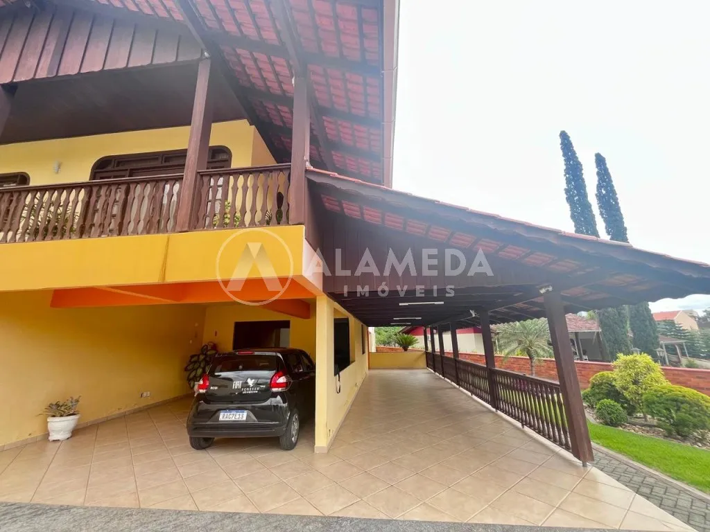 Oportunidade única! Conforto e amplo espaço em uma casa incrível, com 4 quartos e 2 suítes, no Bairro Tribess em Blumenau! — foto 4