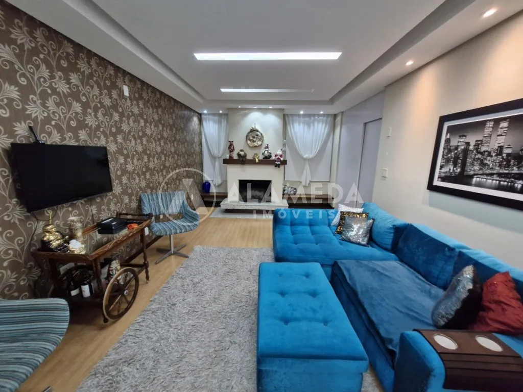 Excelente casa localizada no Bairro Vorstadt em Blumenau/SC. — foto 5
