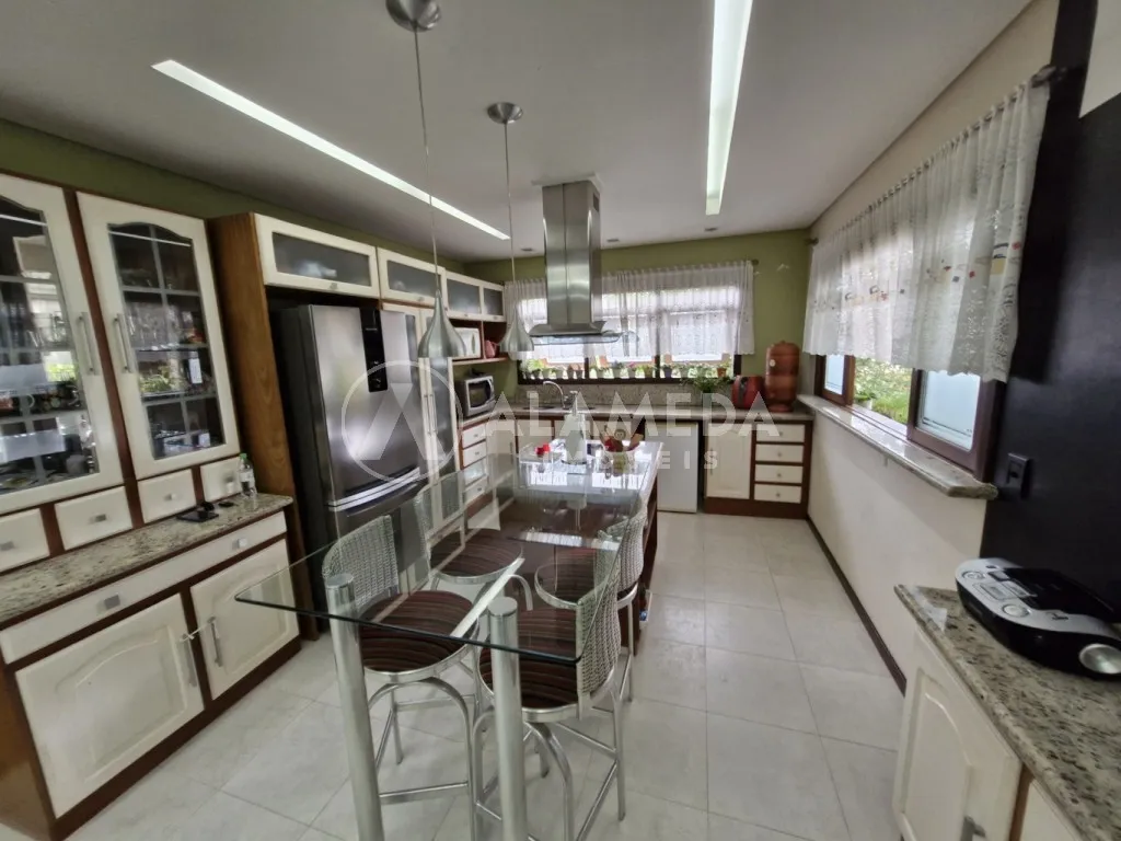 Excelente casa localizada no Bairro Vorstadt em Blumenau/SC. — foto 6