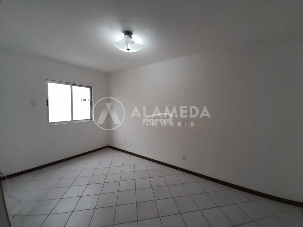 Apartamento pronto para morar no bairro Victor Konder Blumenau com 2 dormitórios sendo uma suíte próximo a FURB. — foto 7