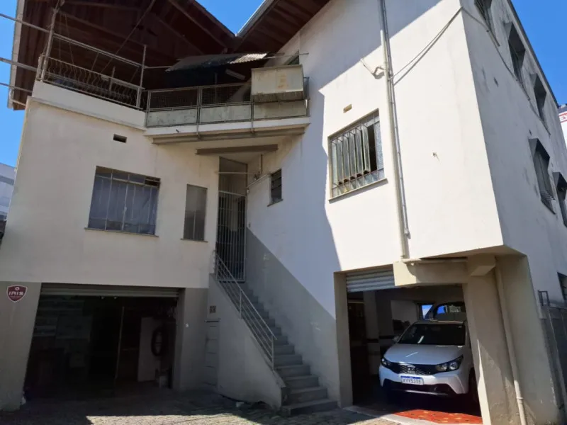 Dois prédios com locação comercial e residencial e duas casas num terreno de 1.152m. No bairro Victor Konder em Blumenau-SC — foto 5