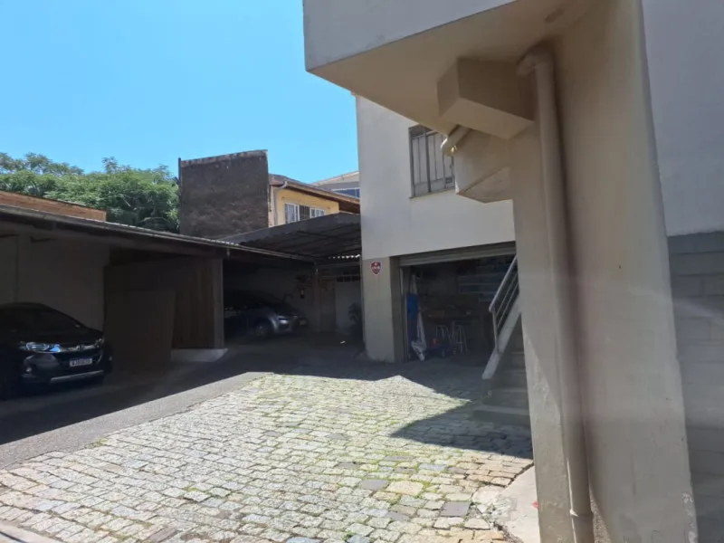 Dois prédios com locação comercial e residencial e duas casas num terreno de 1.152m. No bairro Victor Konder em Blumenau-SC — foto 6