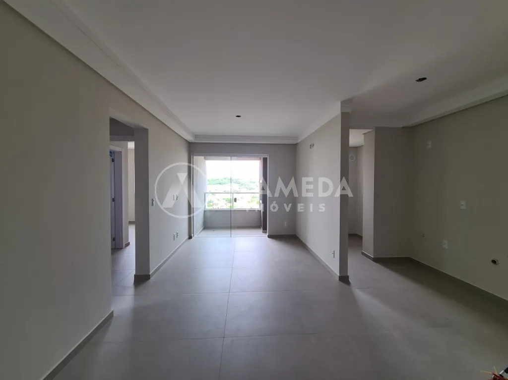 Apartamento com 2 dormitórios (sendo 1 suíte) no bairro Escola Agrícola — foto 4