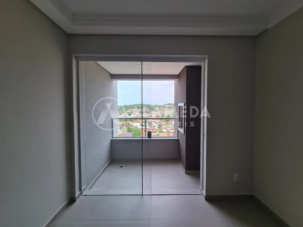 Apartamento com 2 dormitórios (sendo 1 suíte) no bairro Escola Agrícola — foto 7