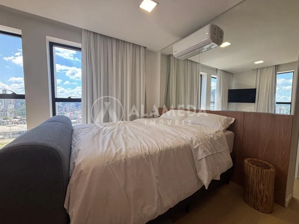 Loft muito bem localizado no bairro Velha, está ao lado da Vila Germânica, onde acontece nossa bela e famosa Oktoberfest, e a poucos passos do Parque Ramiro Ruediger. — foto 3