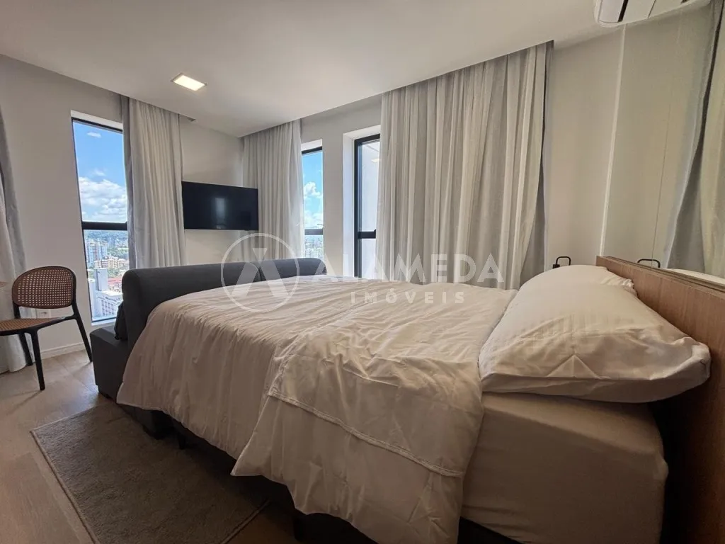 Loft muito bem localizado no bairro Velha, está ao lado da Vila Germânica, onde acontece nossa bela e famosa Oktoberfest, e a poucos passos do Parque Ramiro Ruediger. — foto 5