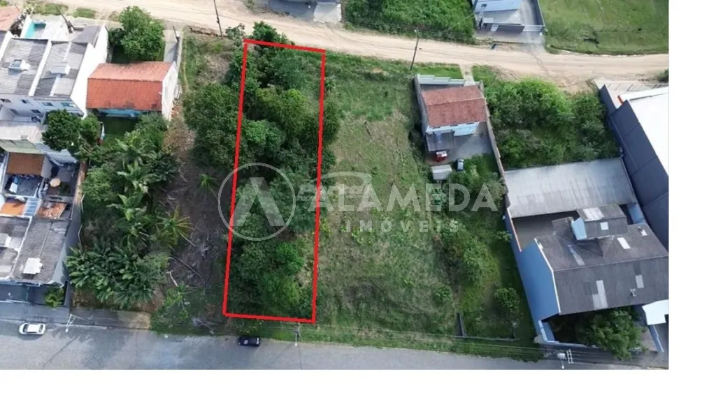 Terreno no Bairro Salto Waissbach, medindo 674,62 m, Zona Industrial - Corredor de Serviço 2, com 60,% ocupação e 2,4% de coeficiente, frente para 2 Ruas. - foto 1
