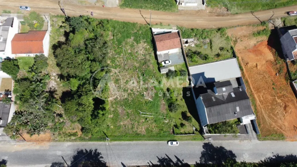 Terreno no Bairro Salto Waissbach, medindo 674,62 m, Zona Industrial - Corredor de Serviço 2, com 60,% ocupação e 2,4% de coeficiente, frente para 2 Ruas. — foto 3