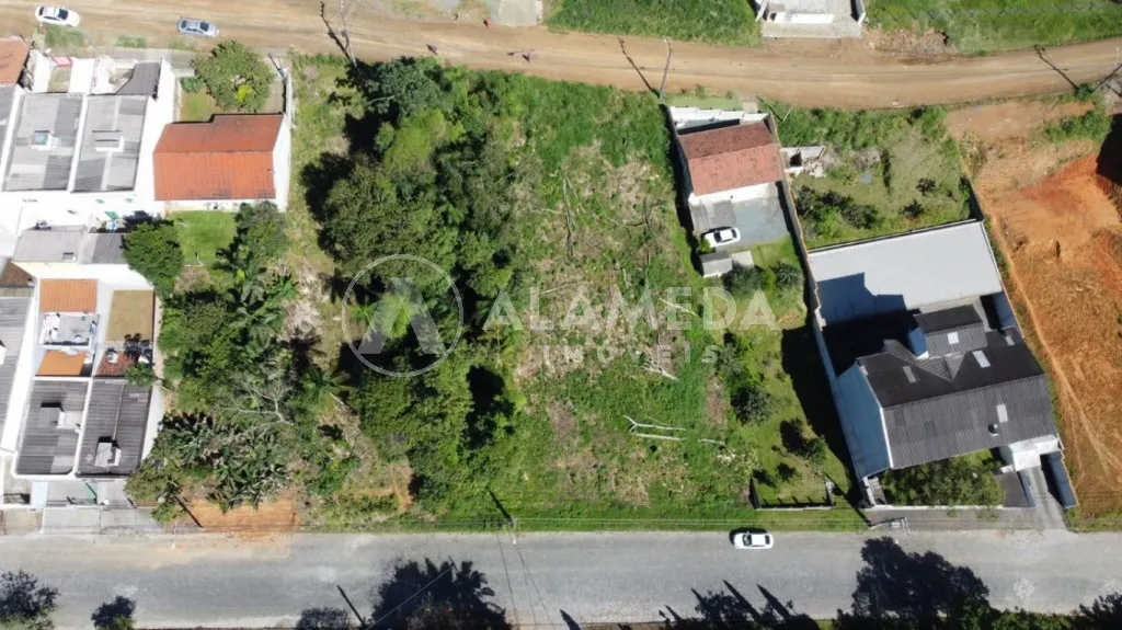Terreno no Bairro Salto Waissbach, medindo 674,62 m, Zona Industrial - Corredor de Serviço 2, com 60,% ocupação e 2,4% de coeficiente, frente para 2 Ruas. — foto 4