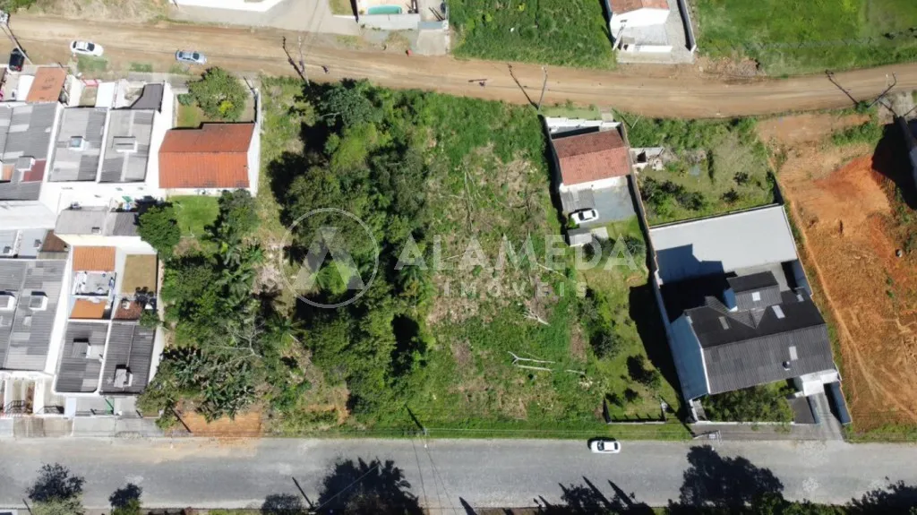 Terreno no Bairro Salto Waissbach, medindo 674,62 m, Zona Industrial - Corredor de Serviço 2, com 60,% ocupação e 2,4% de coeficiente, frente para 2 Ruas. — foto 6