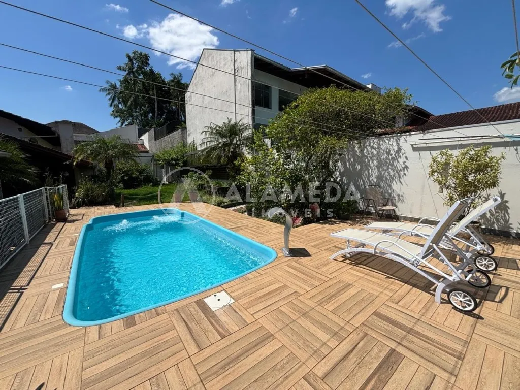 Excelente casa TOTALMENTE MOBILIADA no bairro Velha em Blumenau! — foto 3