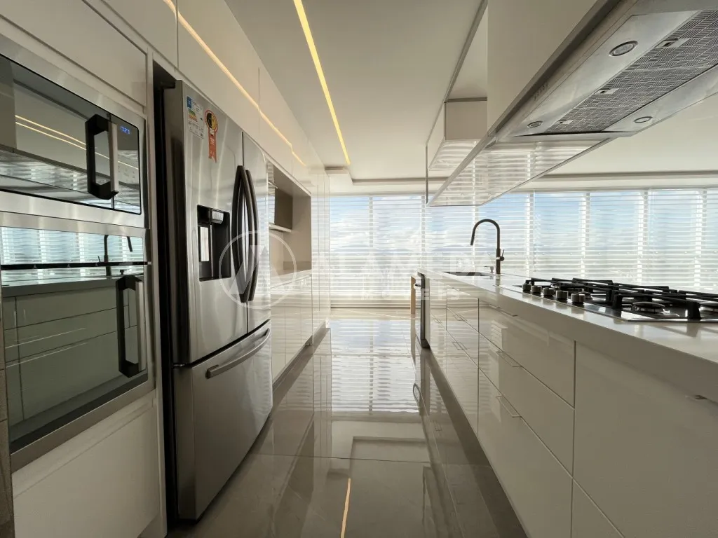 Cobertura Plana no alto do bairro Vila Nova com uma vista deslumbrante do centro da Cidade! — foto 2