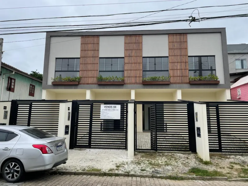 Sobrados exclusivos com 2 Suítes em localização privilegiada- próximo ao Parque Vila Germânica - foto 1