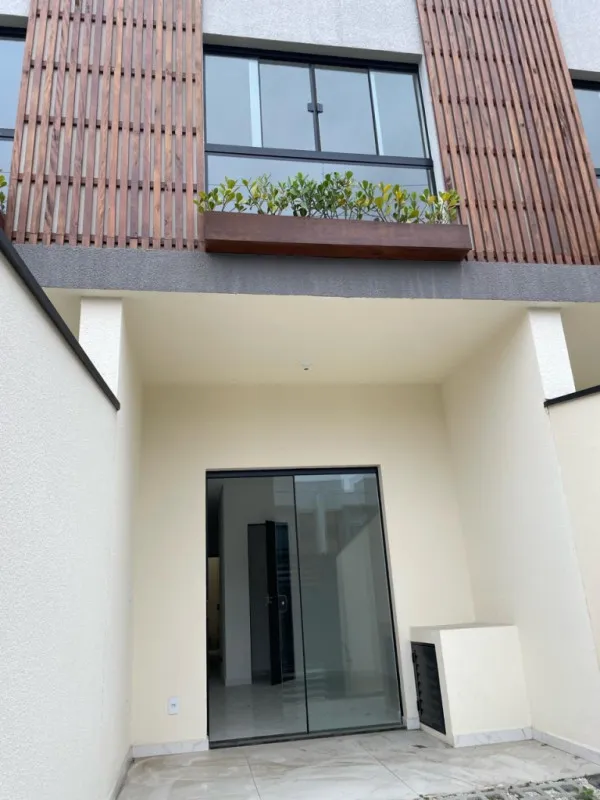 Sobrados exclusivos com 2 Suítes em localização privilegiada- próximo ao Parque Vila Germânica — foto 2