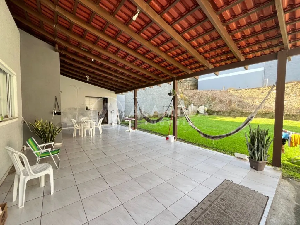 Excelente casa com amplo terreno na região da Divinópolis para venda no bairro da Velha! — foto 5