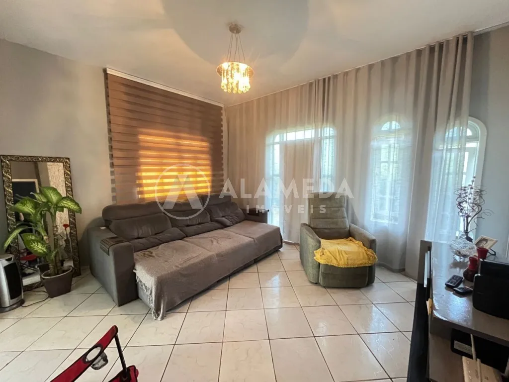 Excelente casa com amplo terreno na região da Divinópolis para venda no bairro da Velha! — foto 7