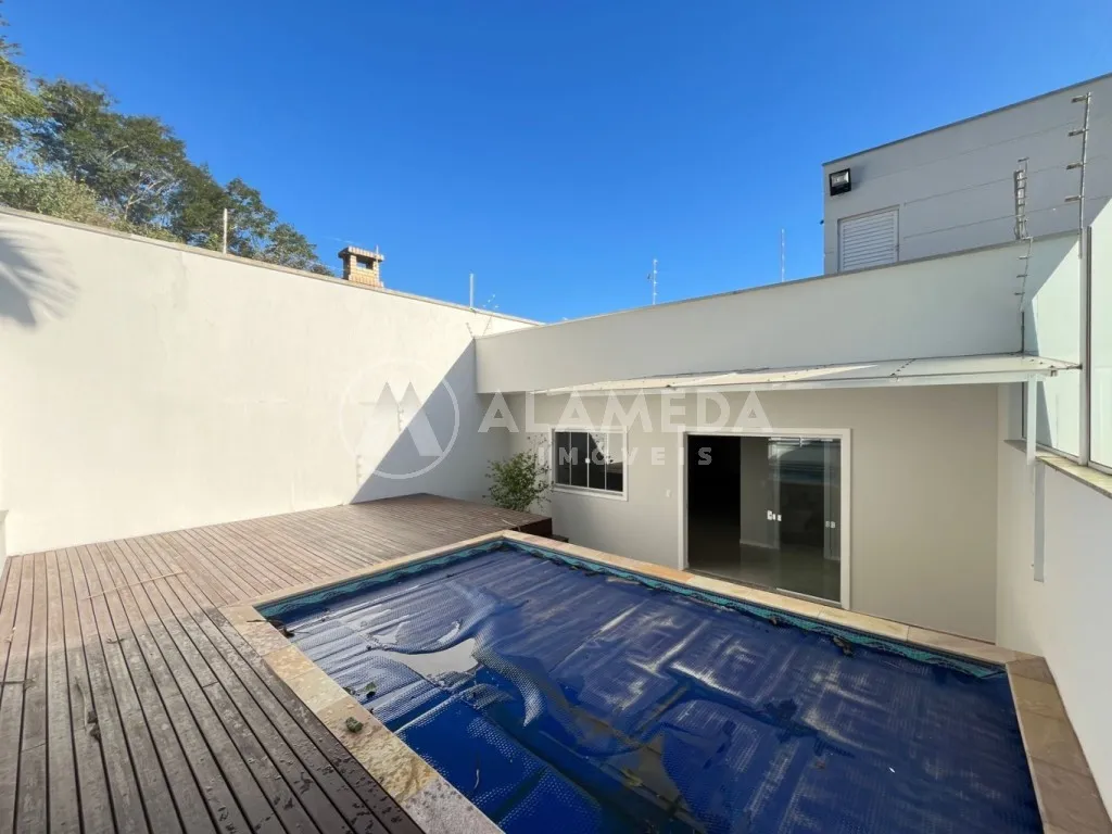 Casa com piscina, final de rua com muita privacidade no bairro Escola Agrícola - Blumenau/SC. — foto 3