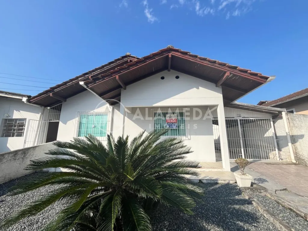 Casa à venda no bairro Velha Central - Blumenau - foto 1