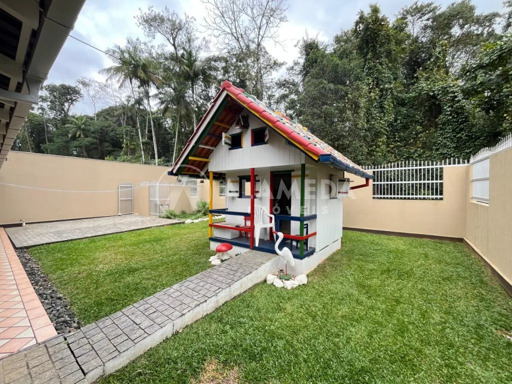 Ótima casa de 2 pavimentos no bairro Fortaleza para venda! — foto 4