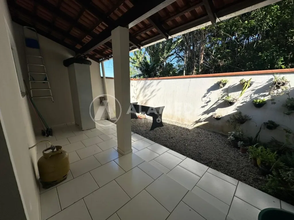 Excelente casa geminada para venda no bairro Poço Grande em Gaspar! — foto 7