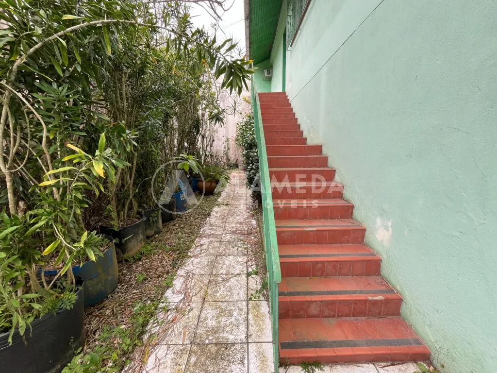Magnífica Casa com amplo terreno localizada no inicio do bairro Centro Blumenau/SC. — foto 3