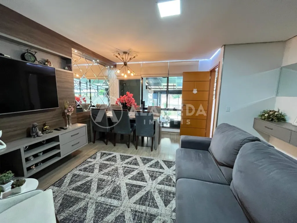 Casa à Venda - Velha Central, Blumenau Finamente decorada | 2 Suítes | Espaço gourmet | Excelente localização — foto 4