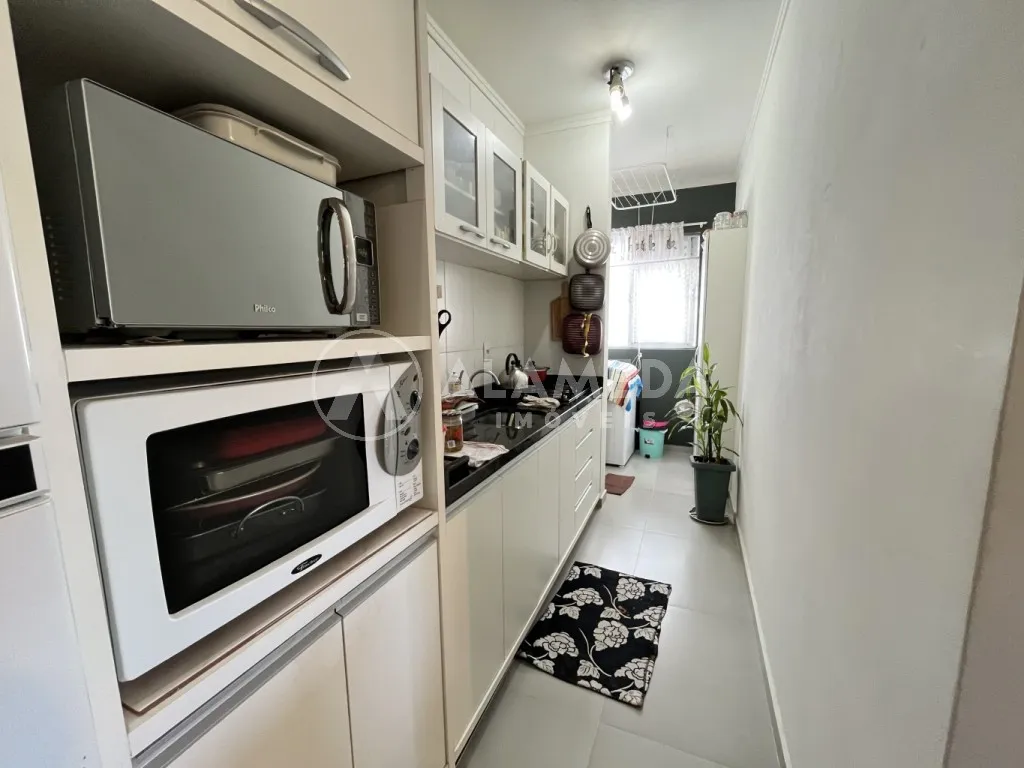Apartamento 100% mobiliado à venda no bairro Água Verde! — foto 2
