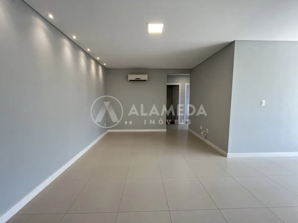 Apartamento disponível para venda no bairro Água Verde - Blumenau/SC. — foto 3
