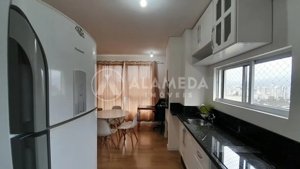 Apartamento mobiliado disponível para venda no ULTIMO ANDAR no bairro Vila Nova - Blumenau/SC. — foto 3