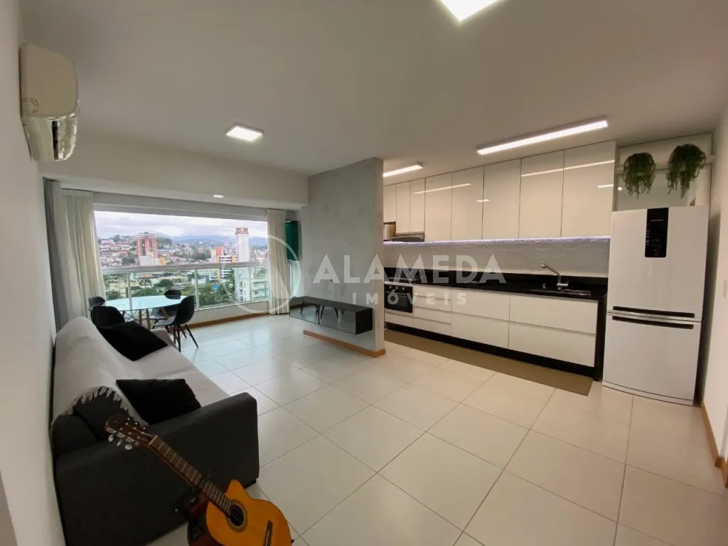 Apartamento mobiliado disponível para venda no bairro Vila Nova próximo ao parque Ramiro, em Blumenau/SC. - foto 1
