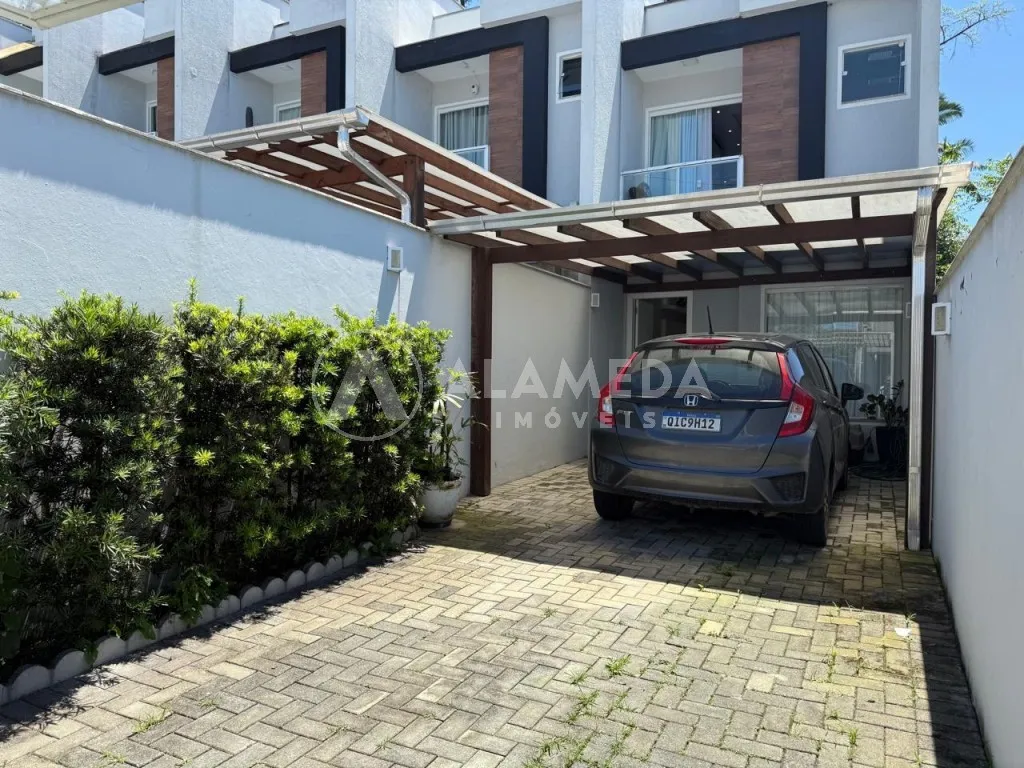 Belíssimo sobrado semi mobiliado no Bairro Salto do Norte em Blumenau! — foto 3
