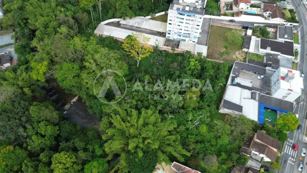 Terreno medindo 7.200,00 na Região Central do Bairro da Velha . ZONA RESIDENCIAL 6 (ZR6) — foto 4