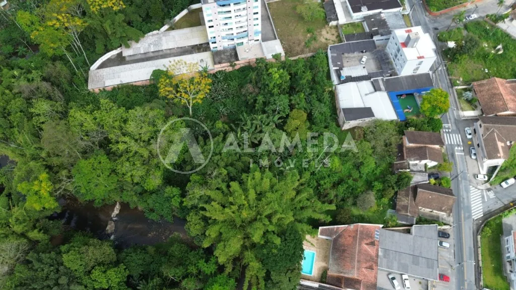 Terreno medindo 7.200,00 na Região Central do Bairro da Velha . ZONA RESIDENCIAL 6 (ZR6) — foto 6