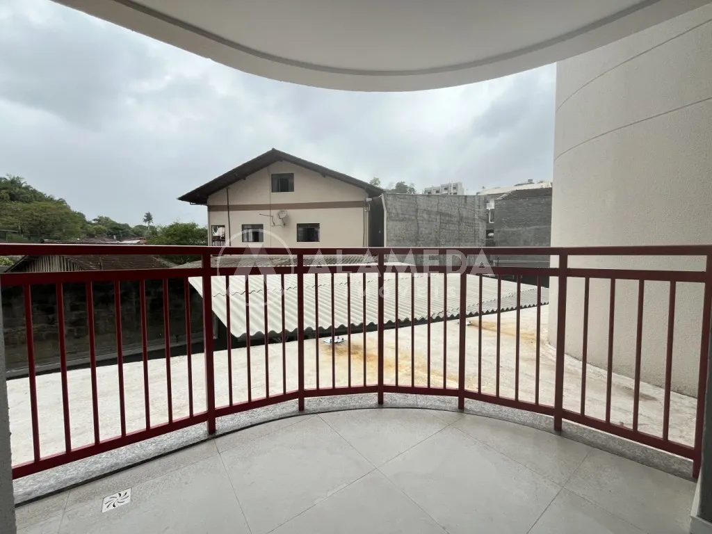 Apartamento com dois dormitórios sendo uma suíte, sacada com churrasqueira e 1 vaga de garagem, no bairro Velha em Blumenau! — foto 6