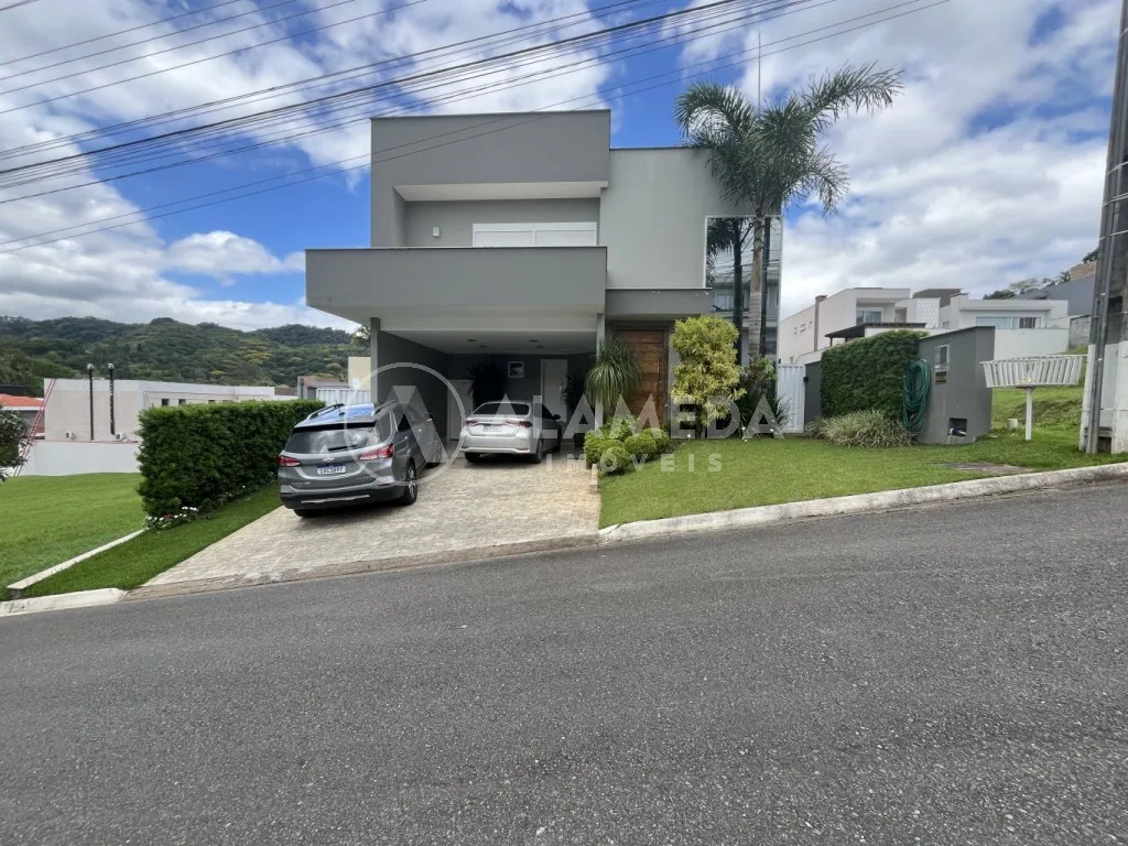 Casa à venda no bairro Itoupava Central em condomínio fechado! - foto 1