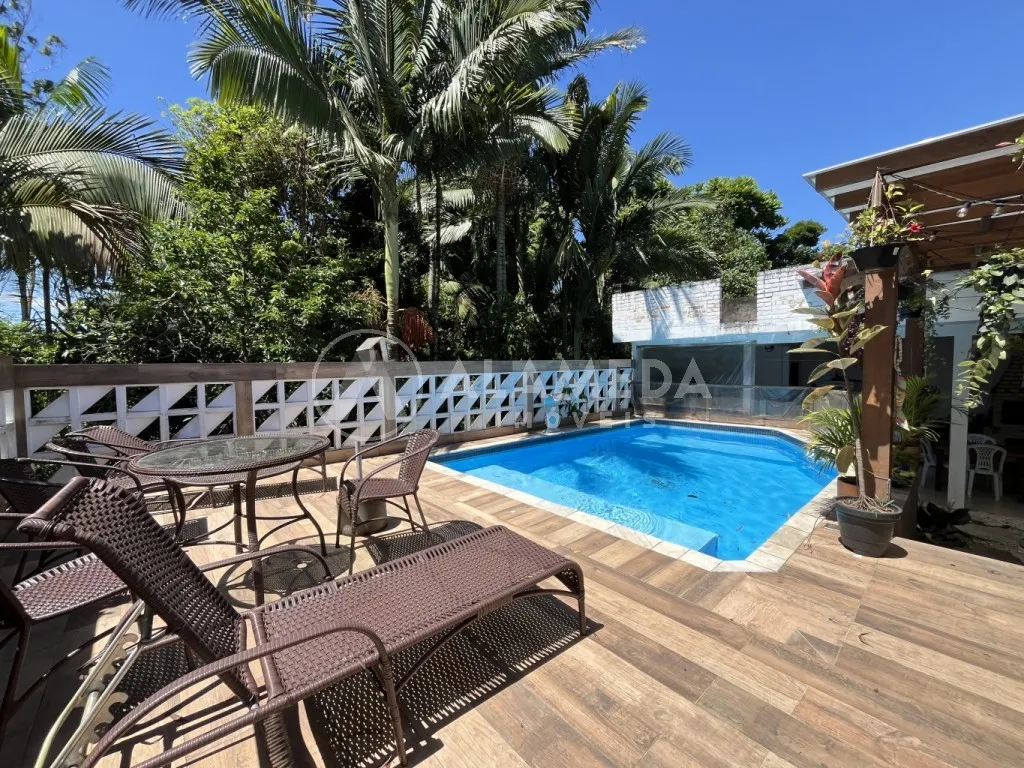 Casa com piscina disponível para venda no Bairro Salto do Norte, Blumenau/SC. - foto 1