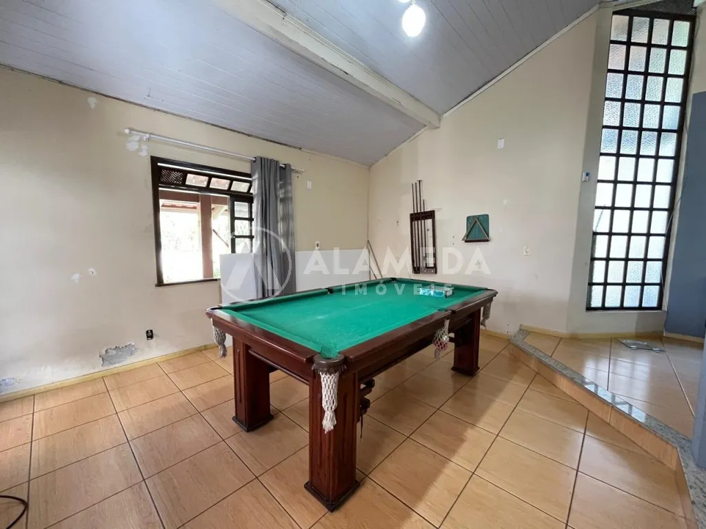 Magnífica casa com um apartamento nos fundos com a melhor localização do bairro Velha, Blumenau/SC. — foto 6