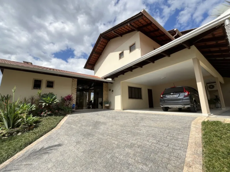 Excelente casa no coração do bairro Garcia em Blumenau! — foto 2