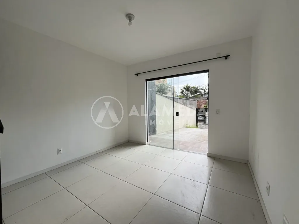 Sobrado com 2 quartos no bairro Velha Central em Blumenau! — foto 4
