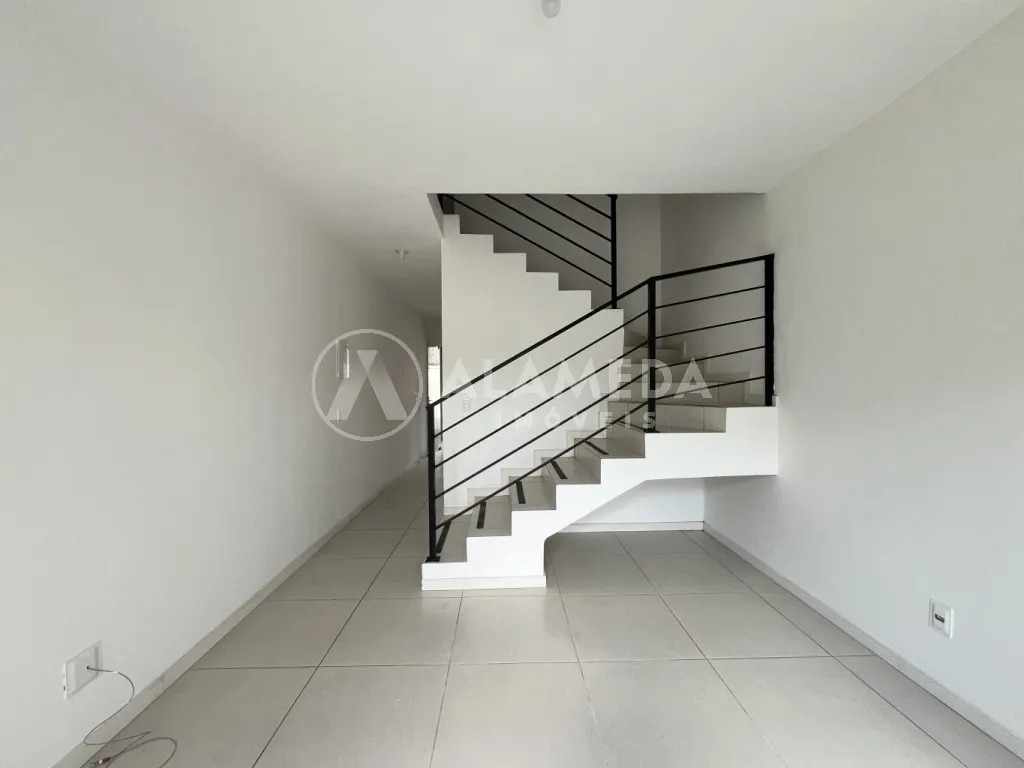 Sobrado com 2 quartos no bairro Velha Central em Blumenau! — foto 5