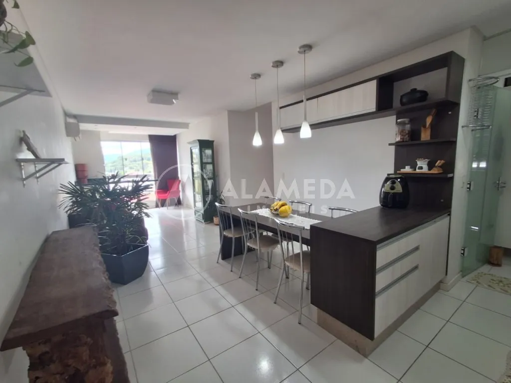 Lindo apartamento no bairro Fortaleza aqui em Blumenau! O Residencial Terracota, está localizado a poucos minutos do centro, e possui logística excelente. — foto 2