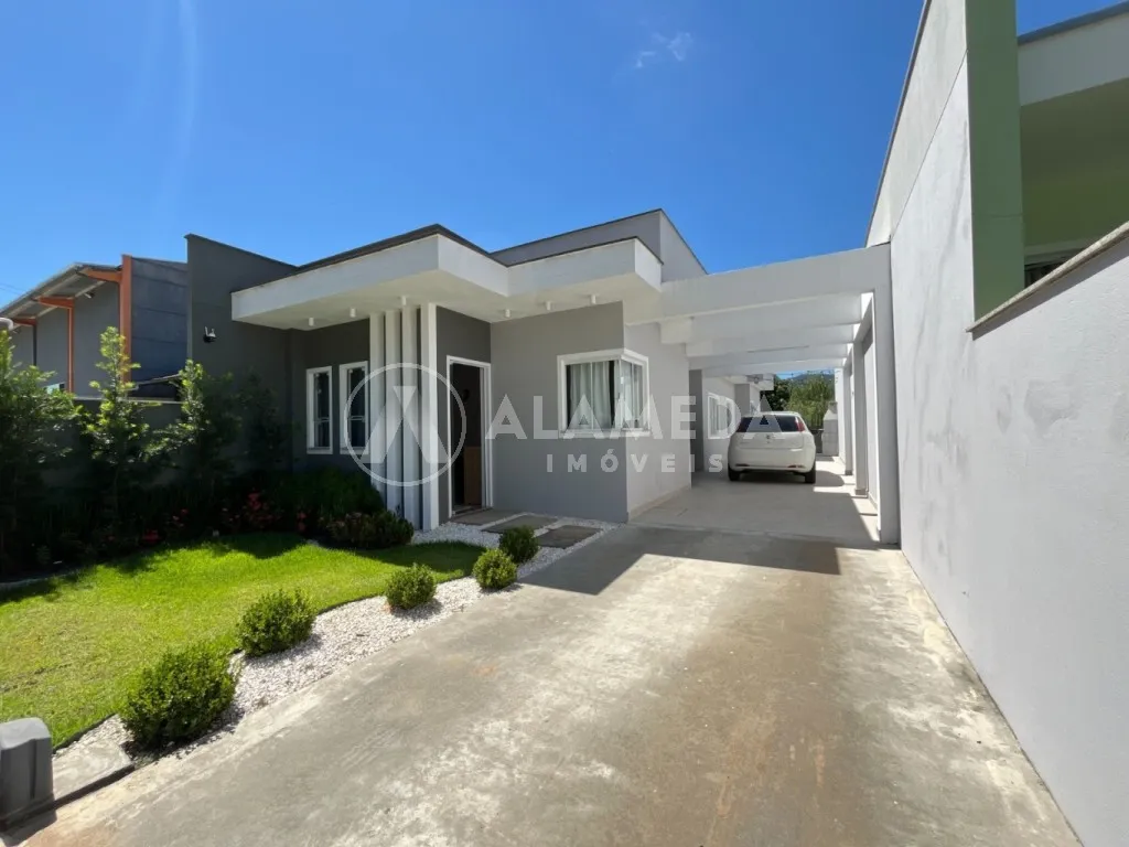 Casa em Indaial com localização privilegiada - foto 1
