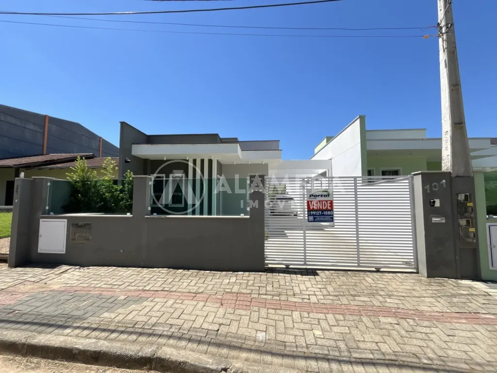 Casa em Indaial com localização privilegiada — foto 3