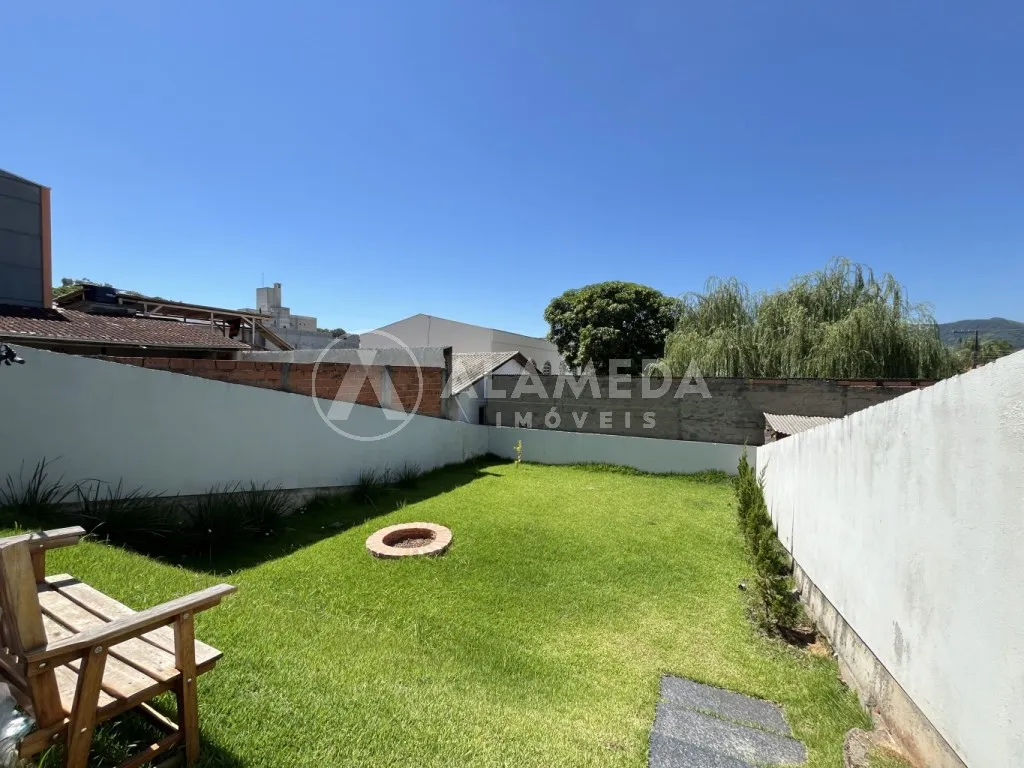 Casa em Indaial com localização privilegiada — foto 5