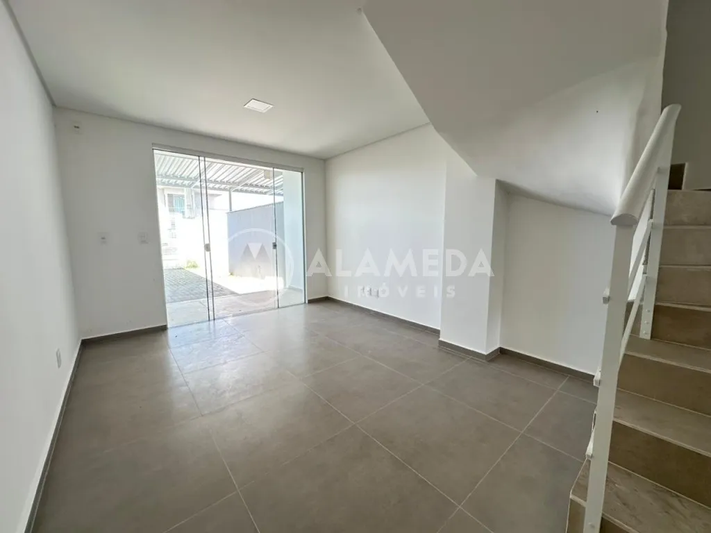 Sobrado à venda no bairro Santa Terezinha em Gaspar com 2 Suítes — foto 4